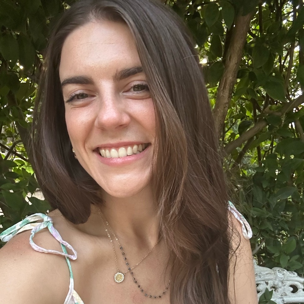 Meet your Posher, Elizabeth